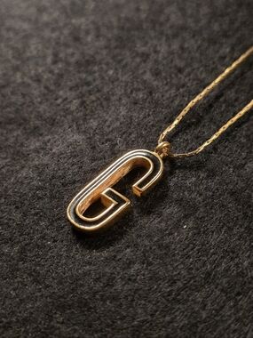 Vtg 1981 GIVENCHY Paris New York Gold-Plated Black Enamel Elongated G Necklace